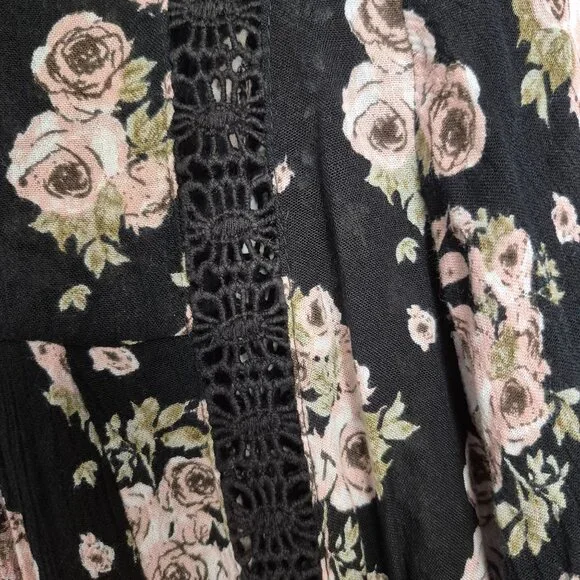 Black Floral Boho Tunic Dress W/ Crochet Details By Rebellion Size M - Picture 6 of 7
